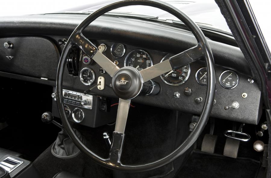 Панель приборов Jensen 541R 1957 года  (фото 3 из 17)